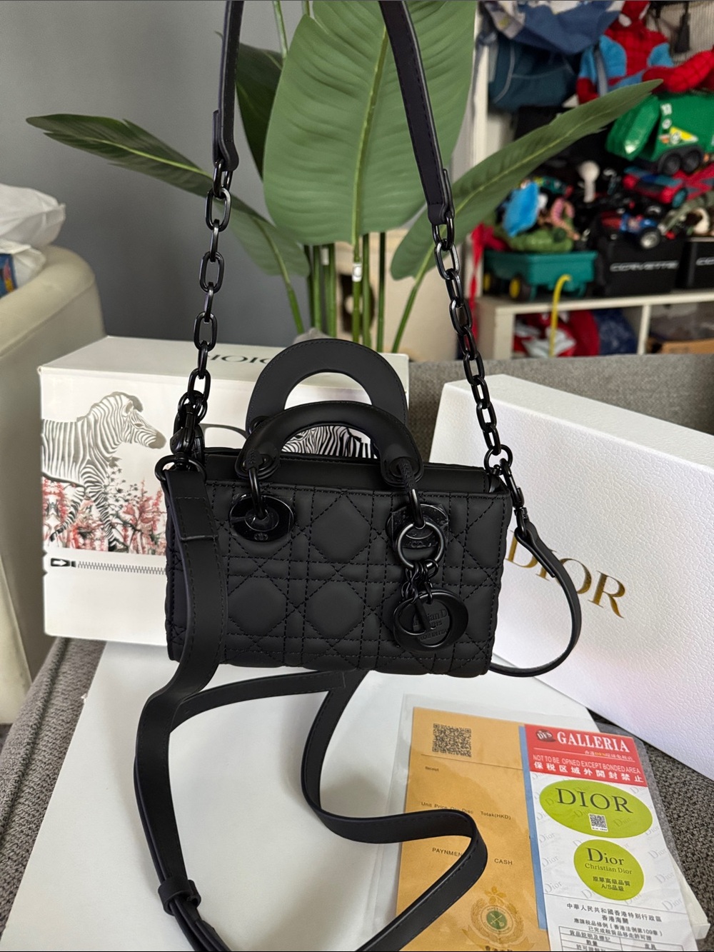 Dior Black Quilted Mini Lady Tote with Charm - Picture 2 of 8